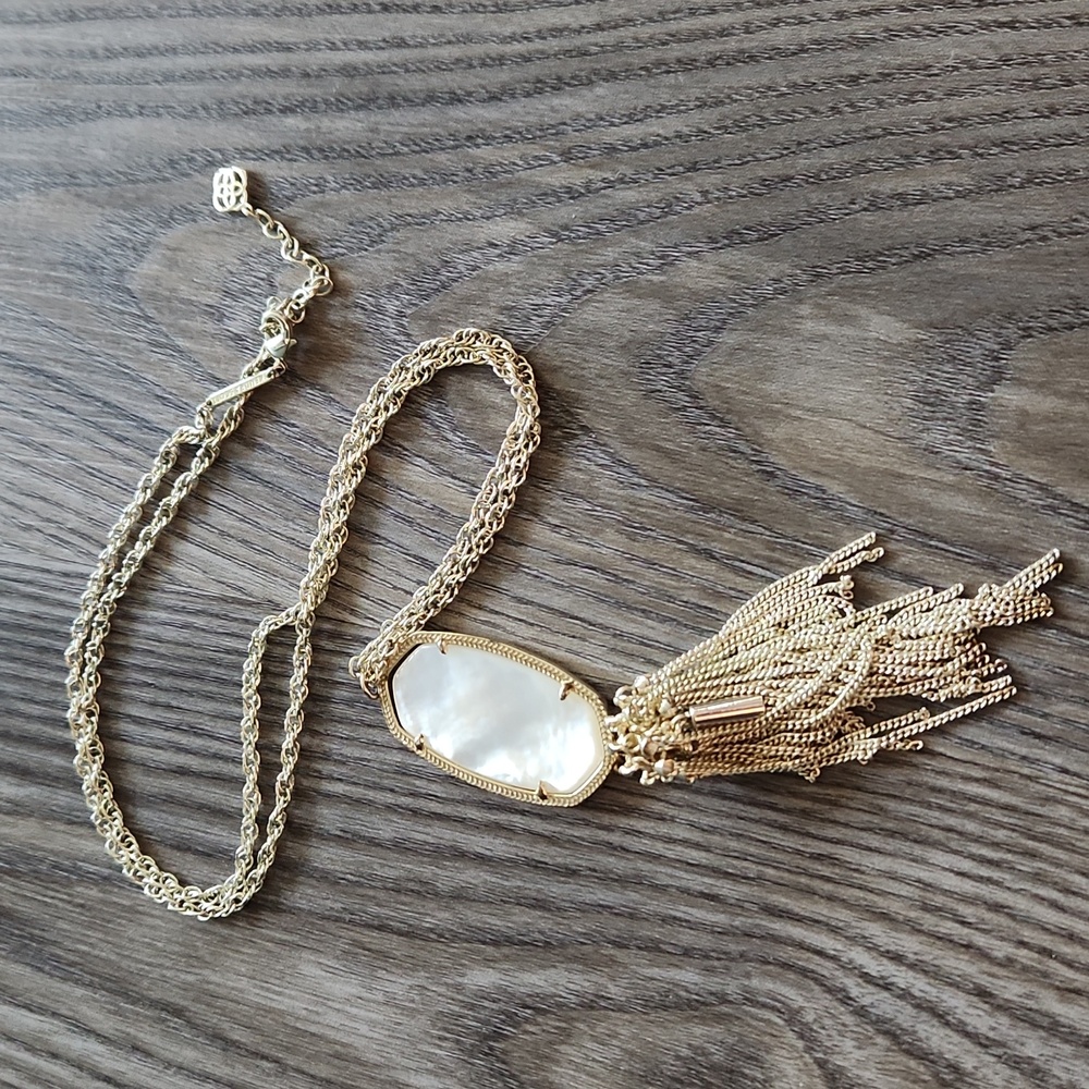 Kendra Scott Necklace